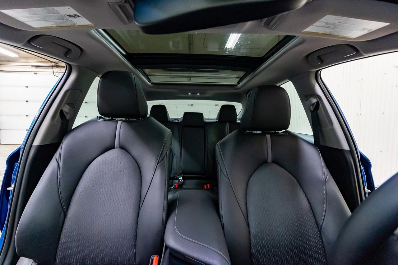 2018 Toyota Camry XSE Leather Roof BCam Red Deer AB