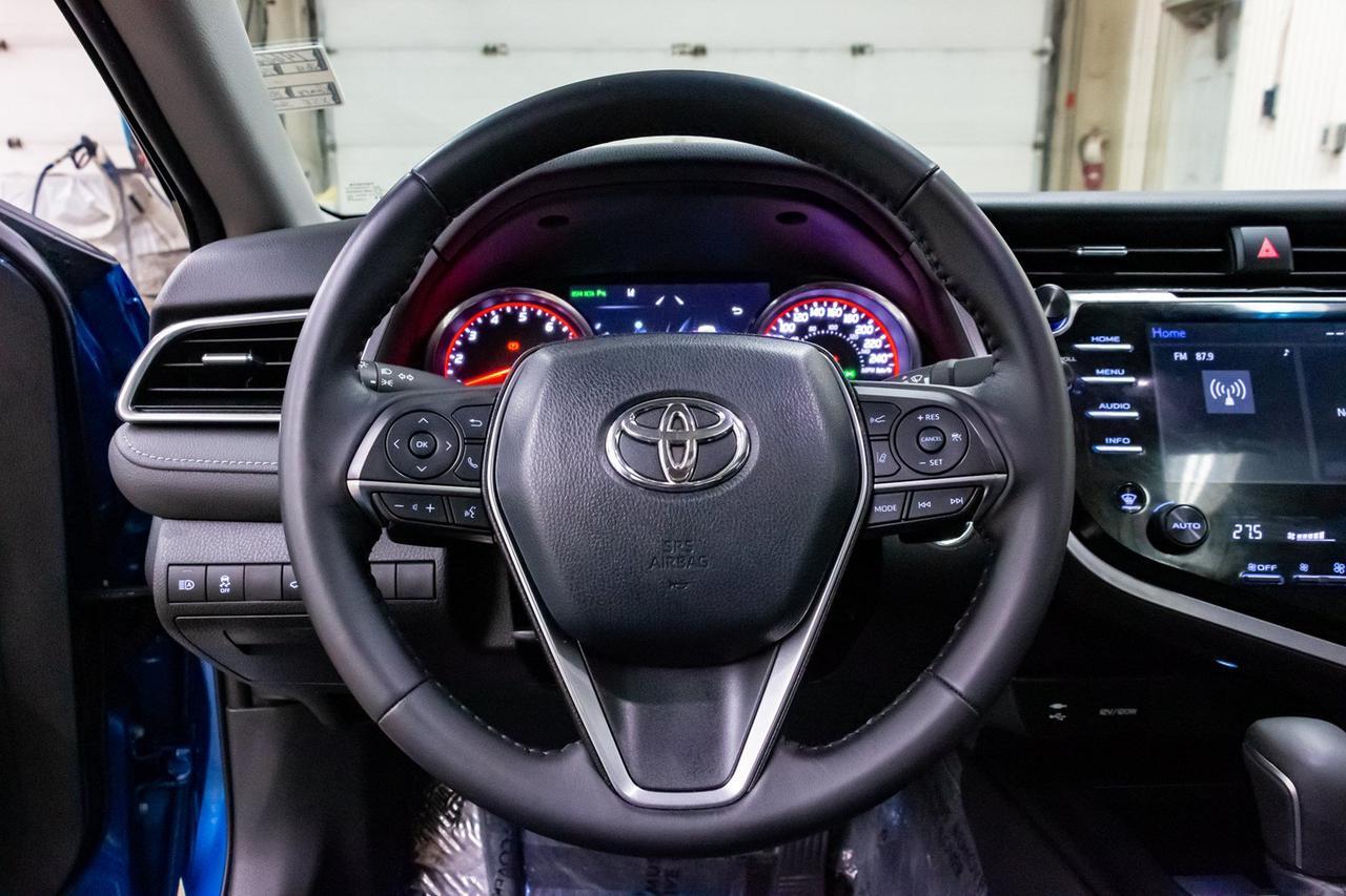 2018 Toyota Camry XSE Leather Roof BCam Red Deer AB