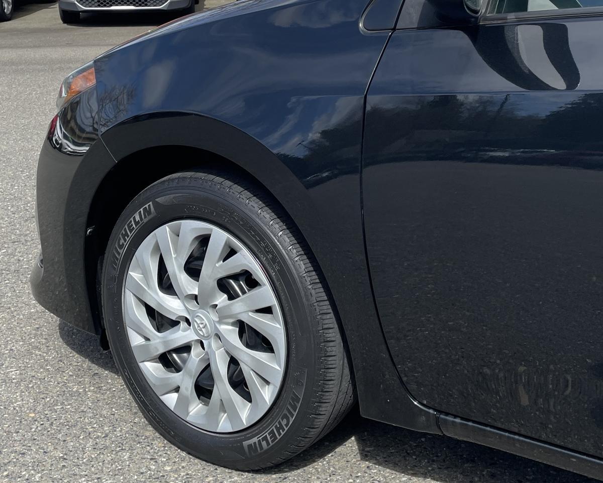 2018 Toyota Corolla LE Sedan 4D