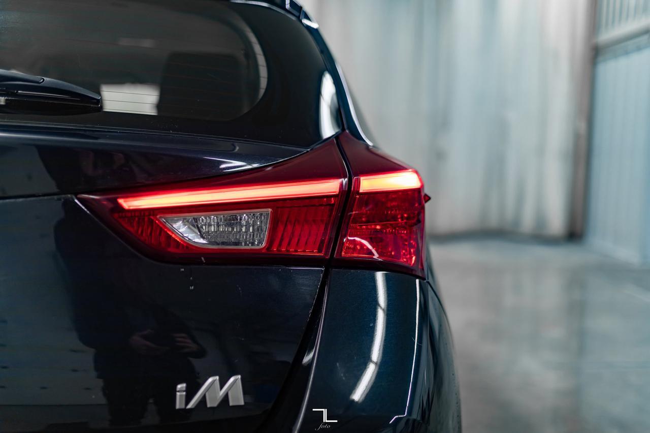 2018 Toyota Corolla iM Hatchback BCam Heated Seats Red Deer AB