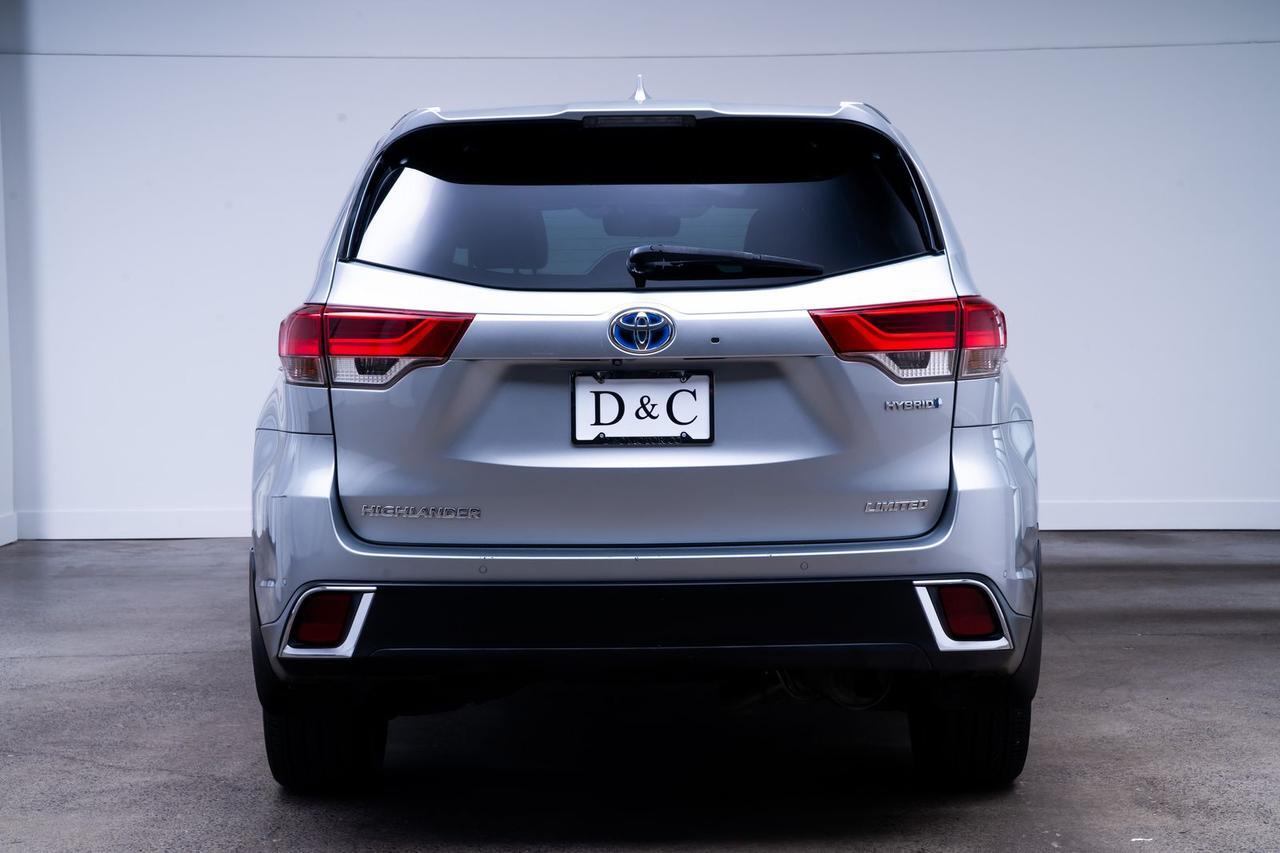 2018 Toyota Highlander Hybrid Limited 3rd Row Seating DVD Player Portland OR
