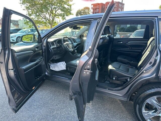 2018 Toyota Highlander Hybrid Limited Platinum Worcester MA