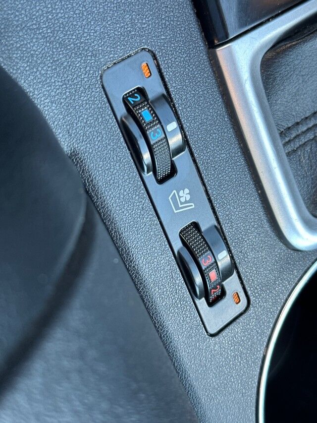 2018 Toyota Highlander Hybrid Limited Platinum Worcester MA