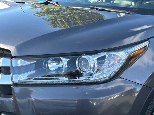 2018 Toyota Highlander Hybrid Limited Platinum Worcester MA