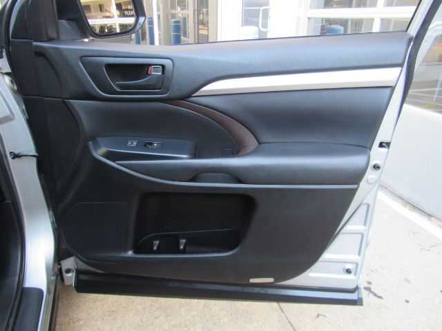 2018 Toyota Highlander LE | LE Plus Plano TX