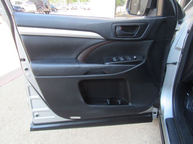 2018 Toyota Highlander LE | LE Plus Plano TX