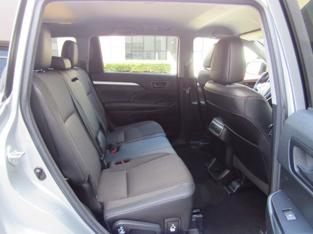 2018 Toyota Highlander LE | LE Plus Plano TX