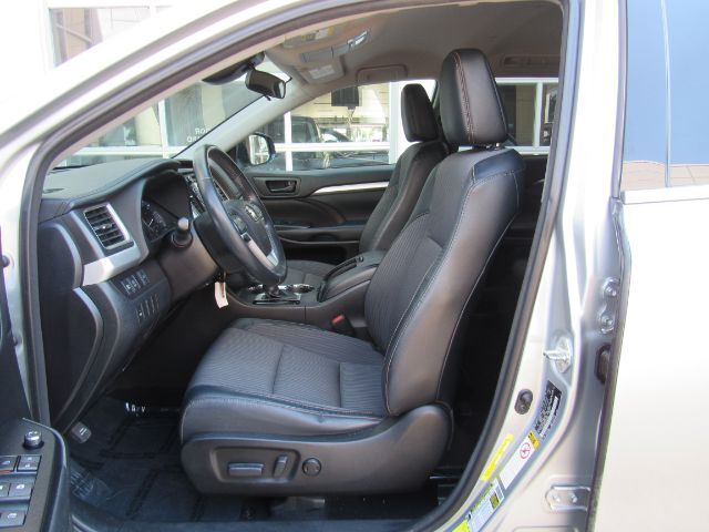 2018 Toyota Highlander LE | LE Plus Plano TX