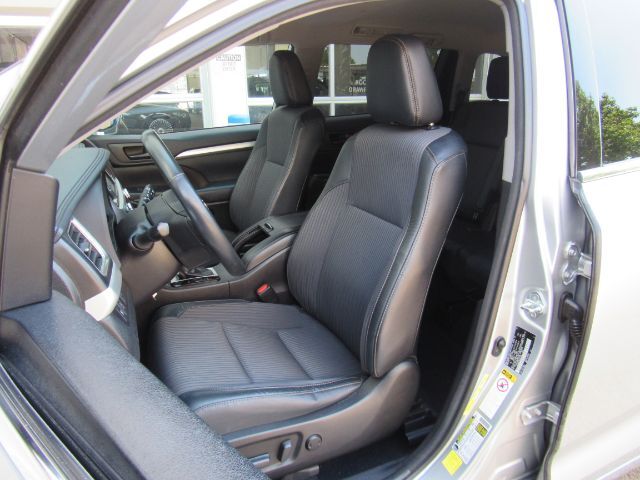 2018 Toyota Highlander LE | LE Plus Plano TX