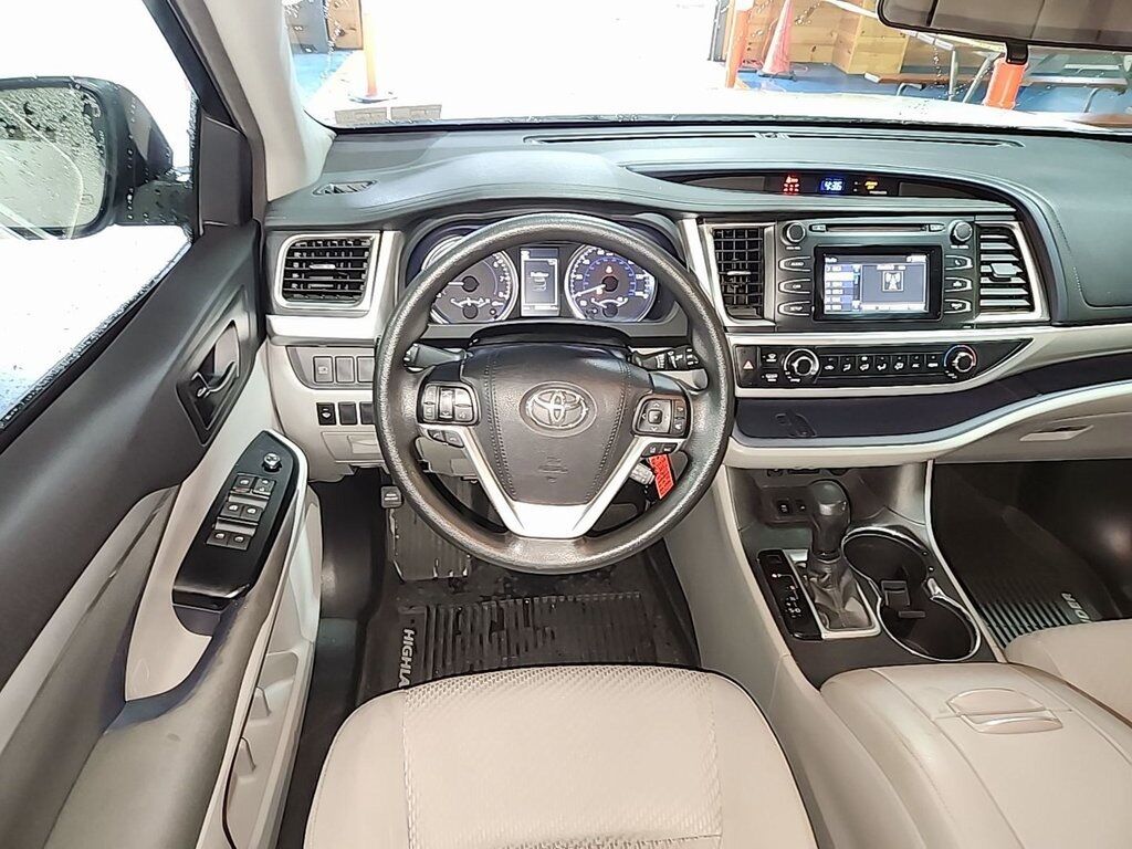2018 Toyota Highlander LE Akron