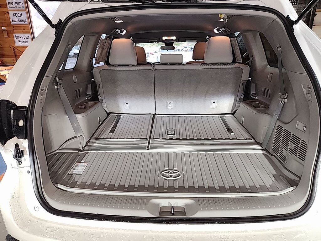 2018 Toyota Highlander LE Akron