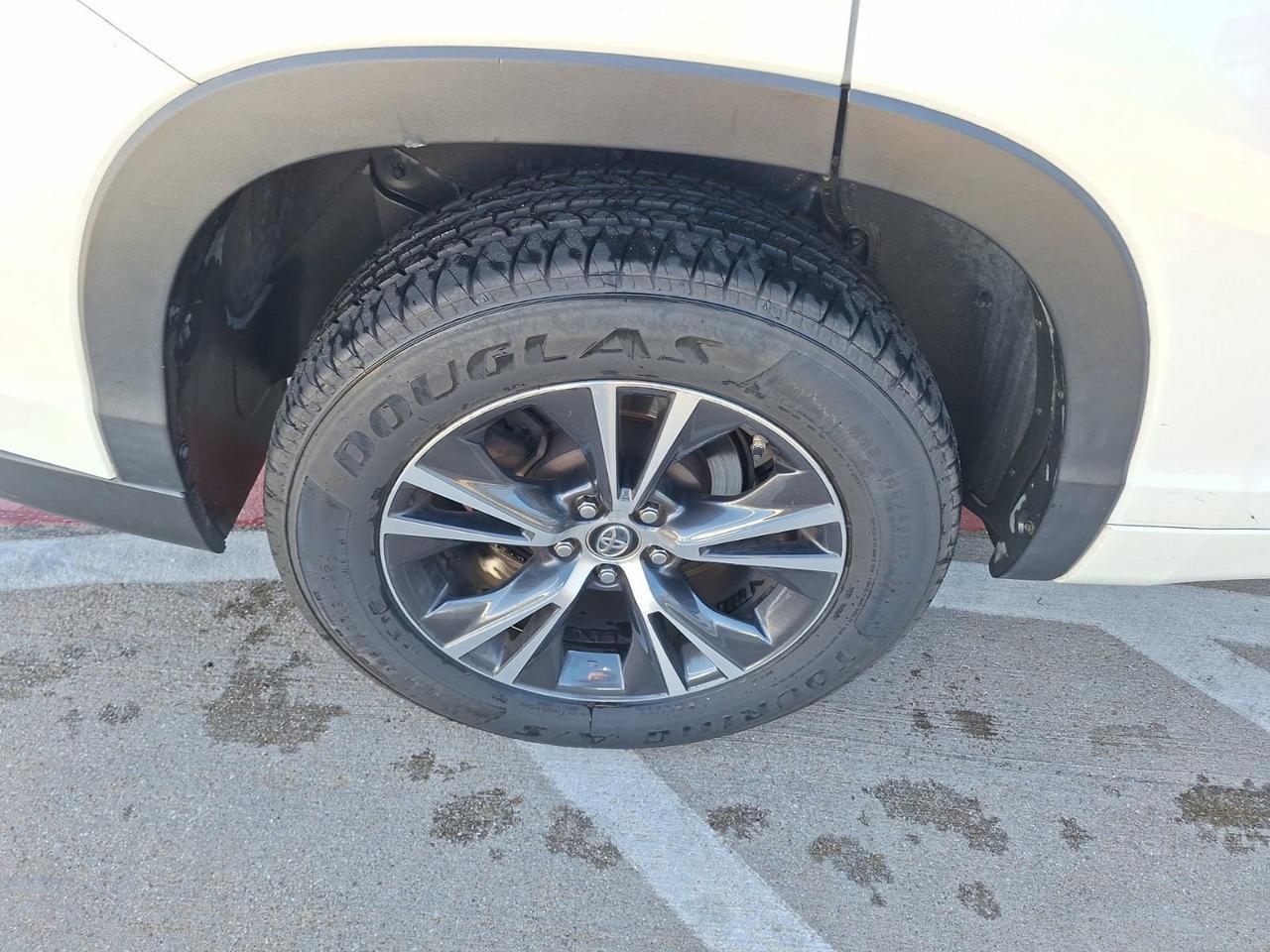 2018 Toyota Highlander LE Hurst TX