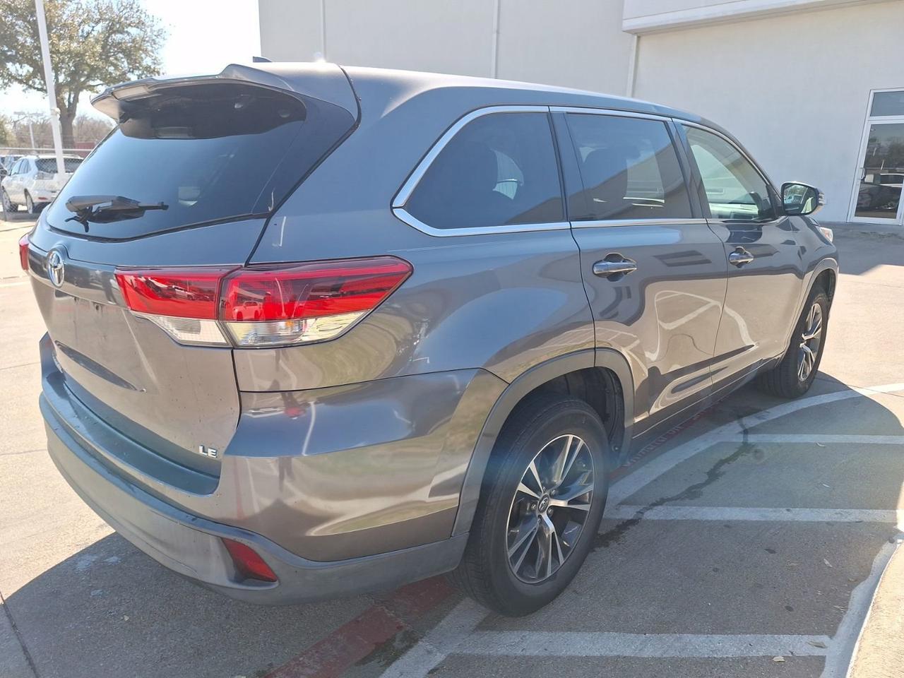 2018 Toyota Highlander LE Hurst TX