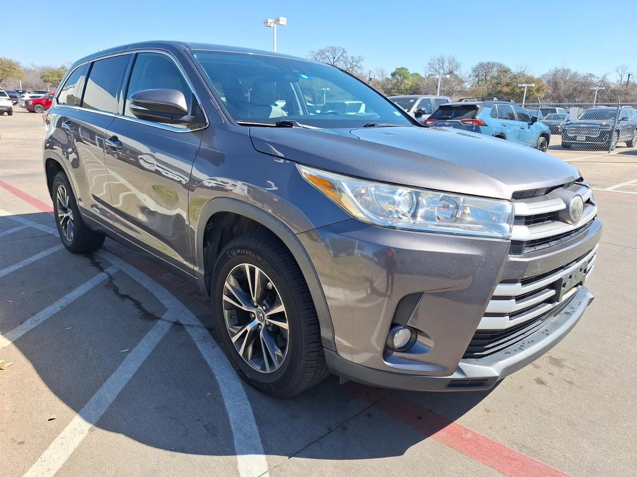 2018 Toyota Highlander LE Hurst TX