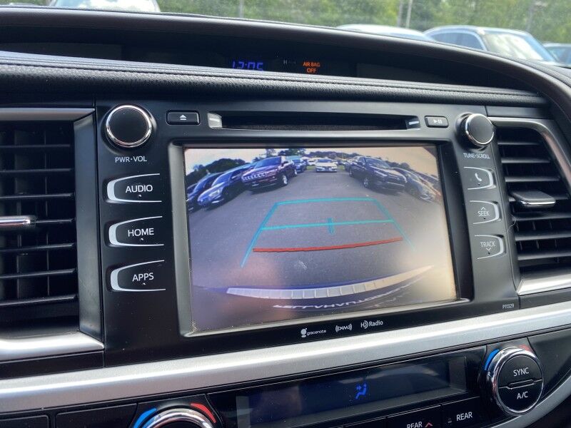 2018 Toyota Highlander LE Plus Bristol  PA