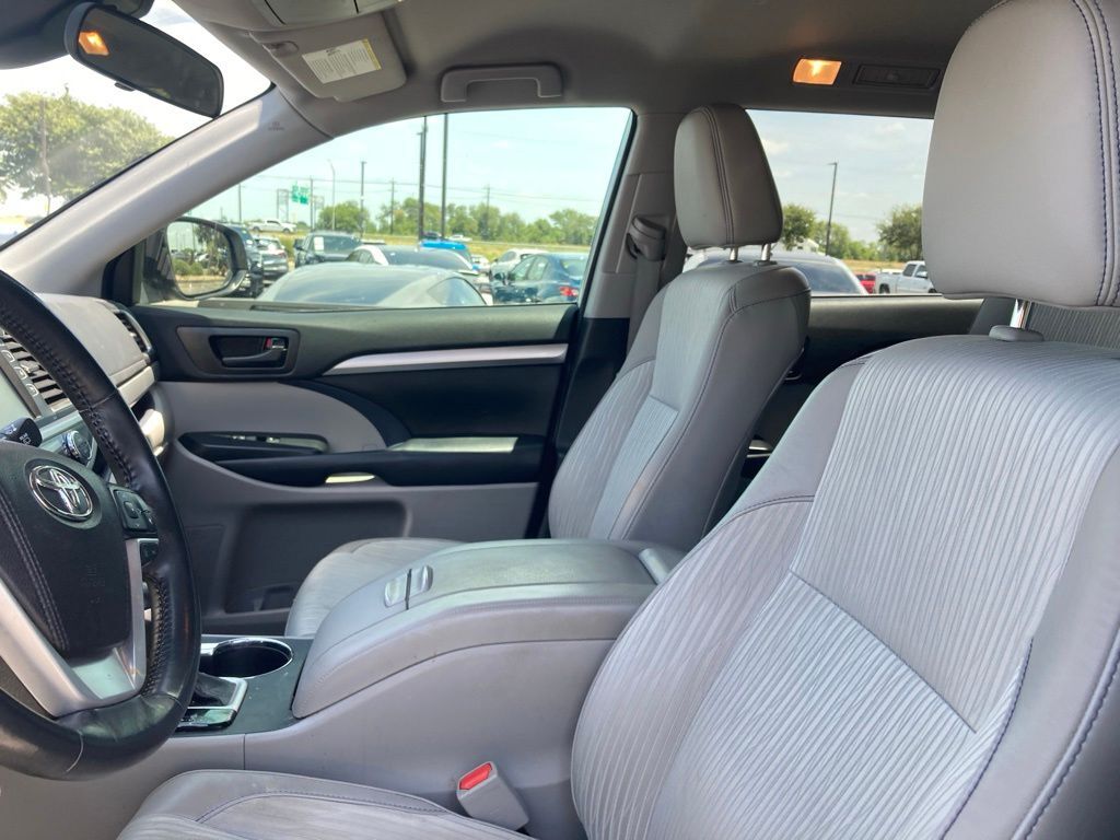 2018 Toyota Highlander LE Plus San Antonio TX