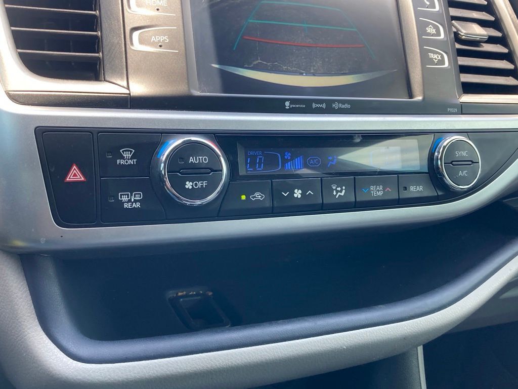 2018 Toyota Highlander LE Plus San Antonio TX
