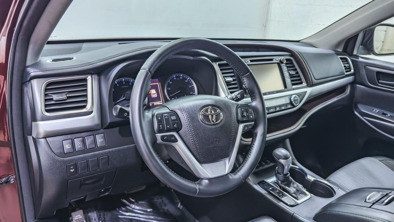 2018 Toyota Highlander LE Plus V6 AWD Tallmadge OH