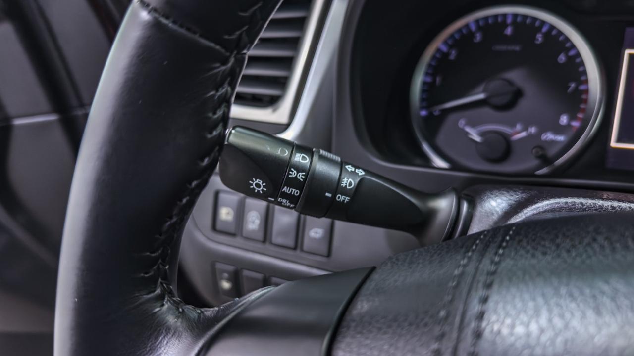 2018 Toyota Highlander LE Plus V6 AWD Tallmadge OH