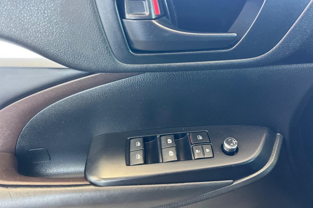 2018 Toyota Highlander LE Plus Ontario OR