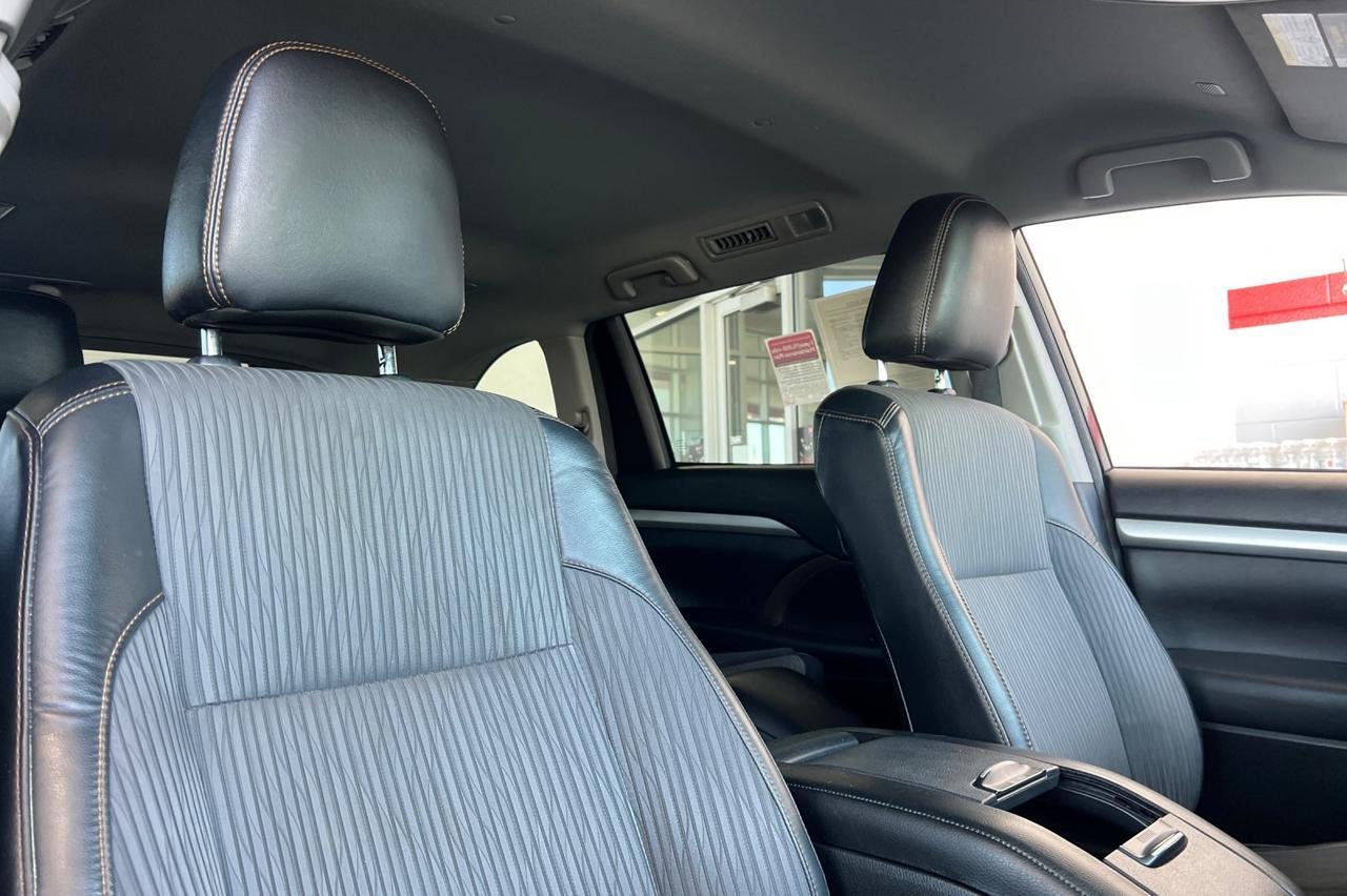 2018 Toyota Highlander LE Plus Ontario OR