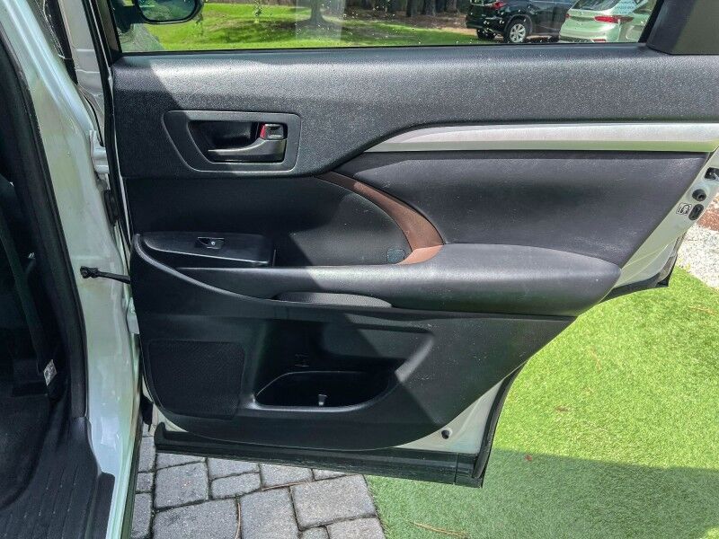 2018 Toyota Highlander LE Plus Wilmington NC