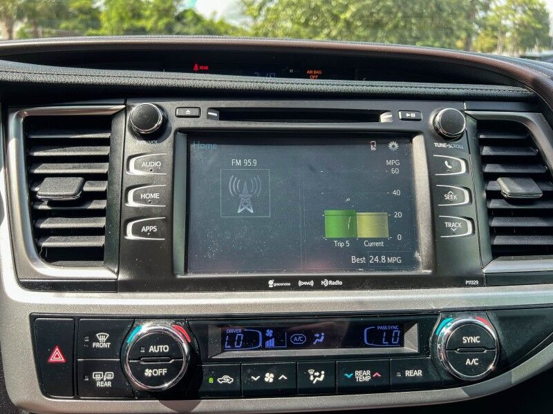 2018 Toyota Highlander LE Plus Wilmington NC