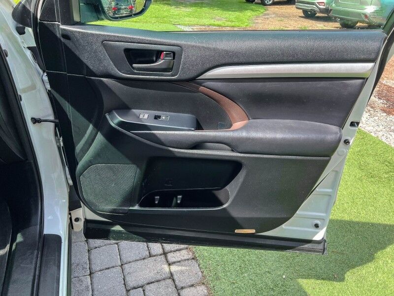 2018 Toyota Highlander LE Plus Wilmington NC