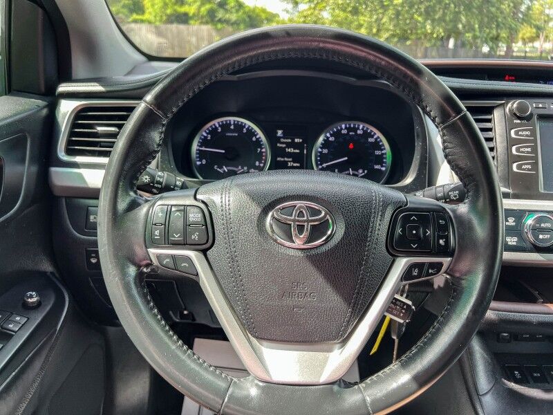 2018 Toyota Highlander LE Plus Wilmington NC