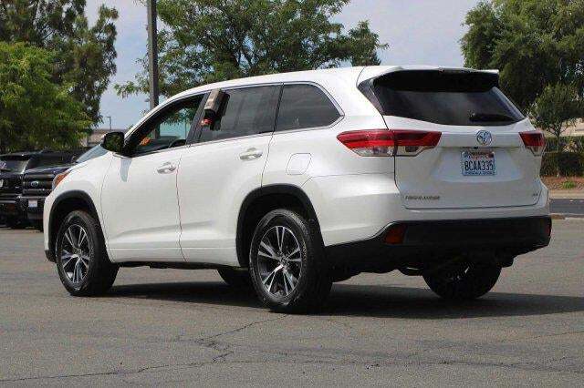 2018 Toyota Highlander LE Roseville CA