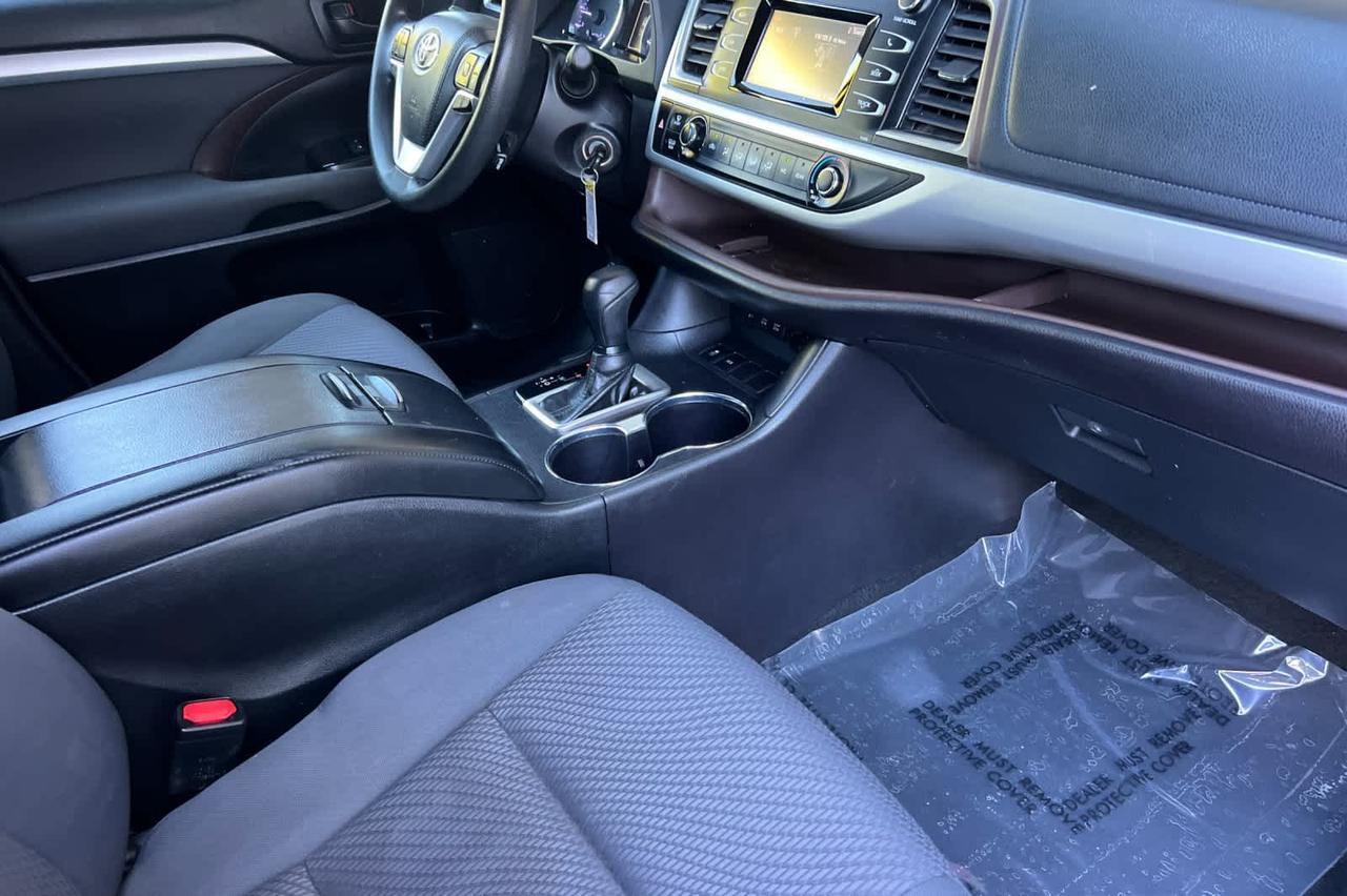 2018 Toyota Highlander LE Roseville CA