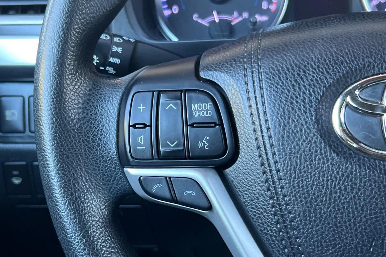 2018 Toyota Highlander LE Roseville CA