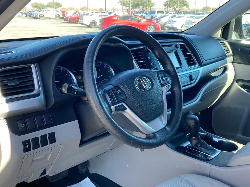 2018 Toyota Highlander LE San Antonio TX