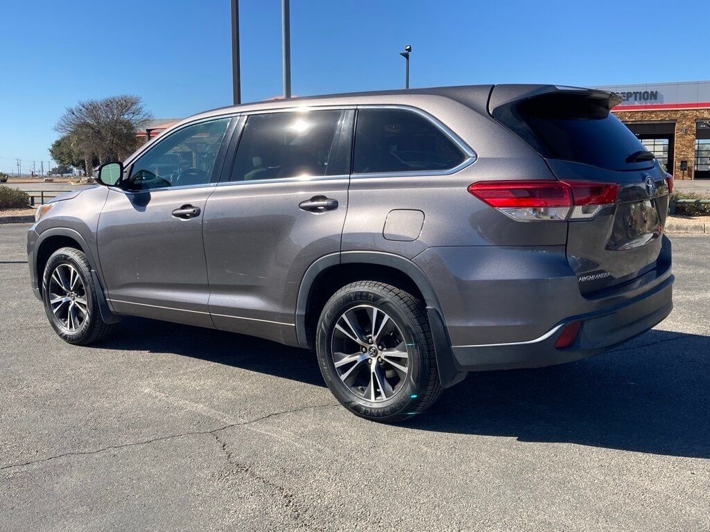 2018 Toyota Highlander LE San Antonio TX