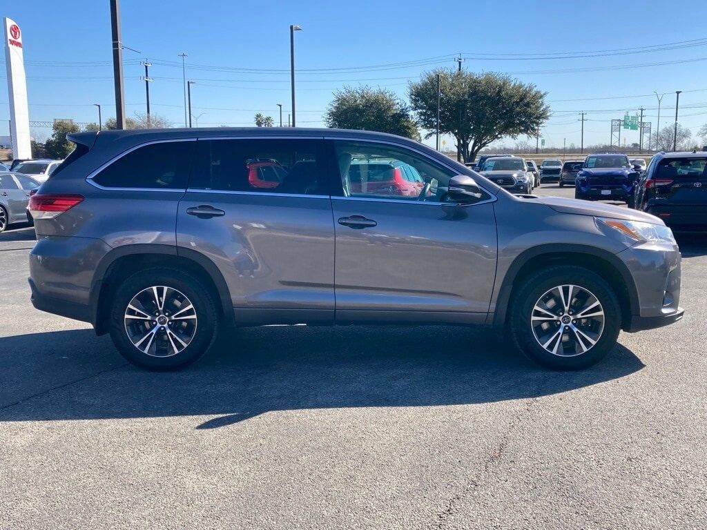 2018 Toyota Highlander LE San Antonio TX