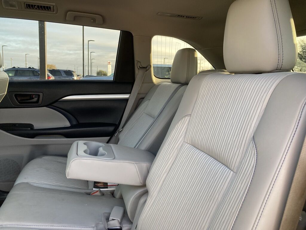 2018 Toyota Highlander LE San Antonio TX