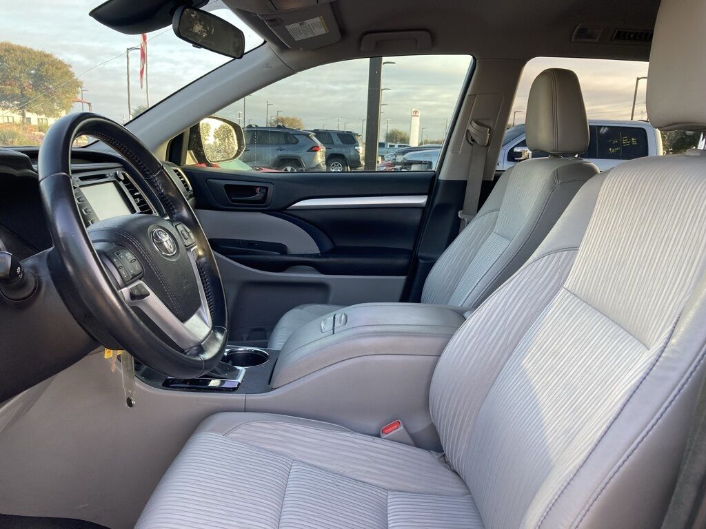 2018 Toyota Highlander LE San Antonio TX