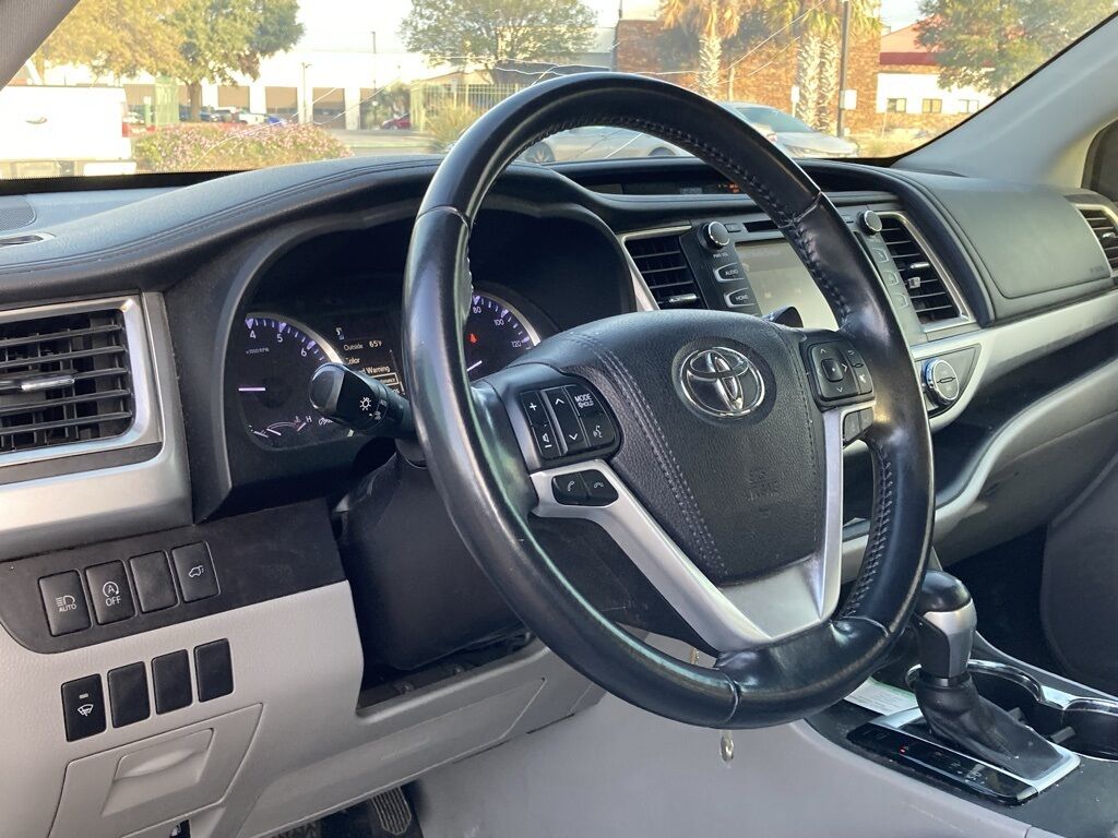2018 Toyota Highlander LE San Antonio TX