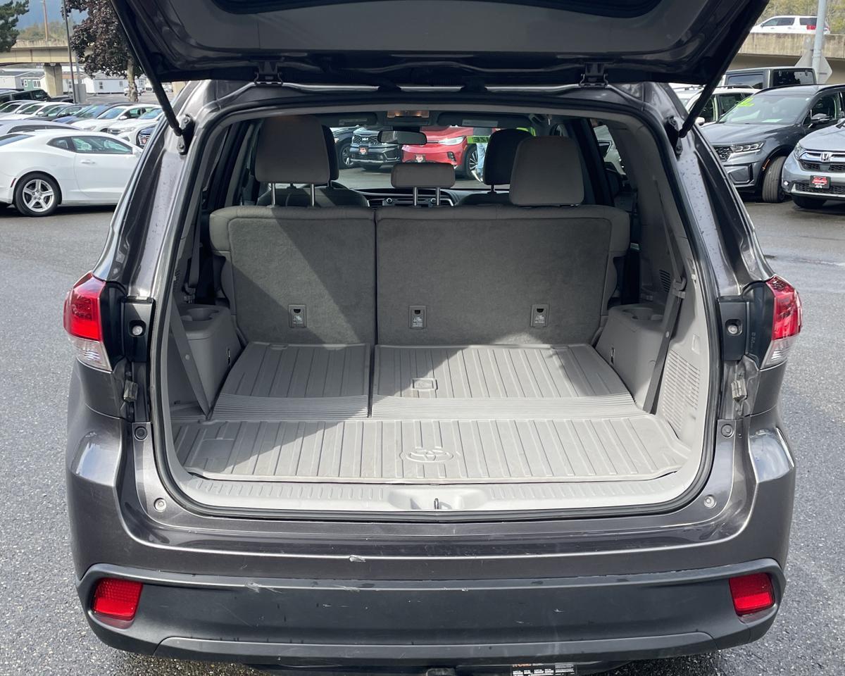 2018 Toyota Highlander LE Sport Utility 4D Port Orchard WA