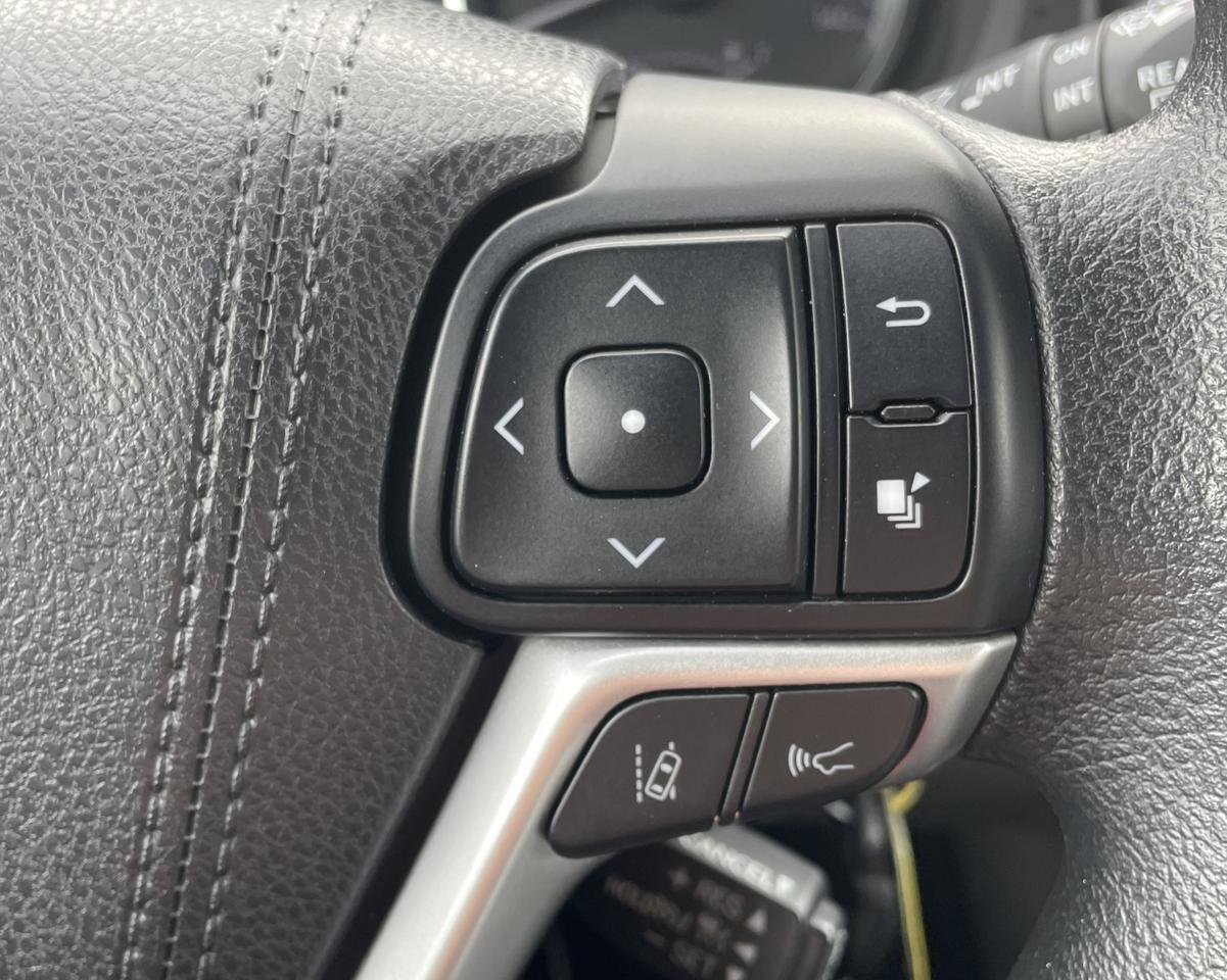 2018 Toyota Highlander LE Sport Utility 4D Port Orchard WA