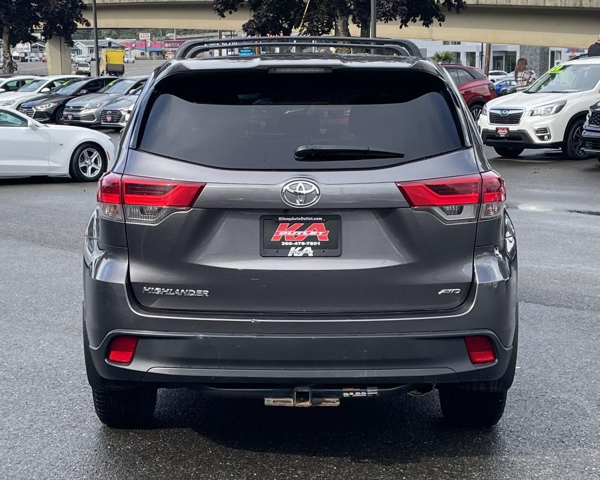 2018 Toyota Highlander LE Sport Utility 4D Port Orchard WA