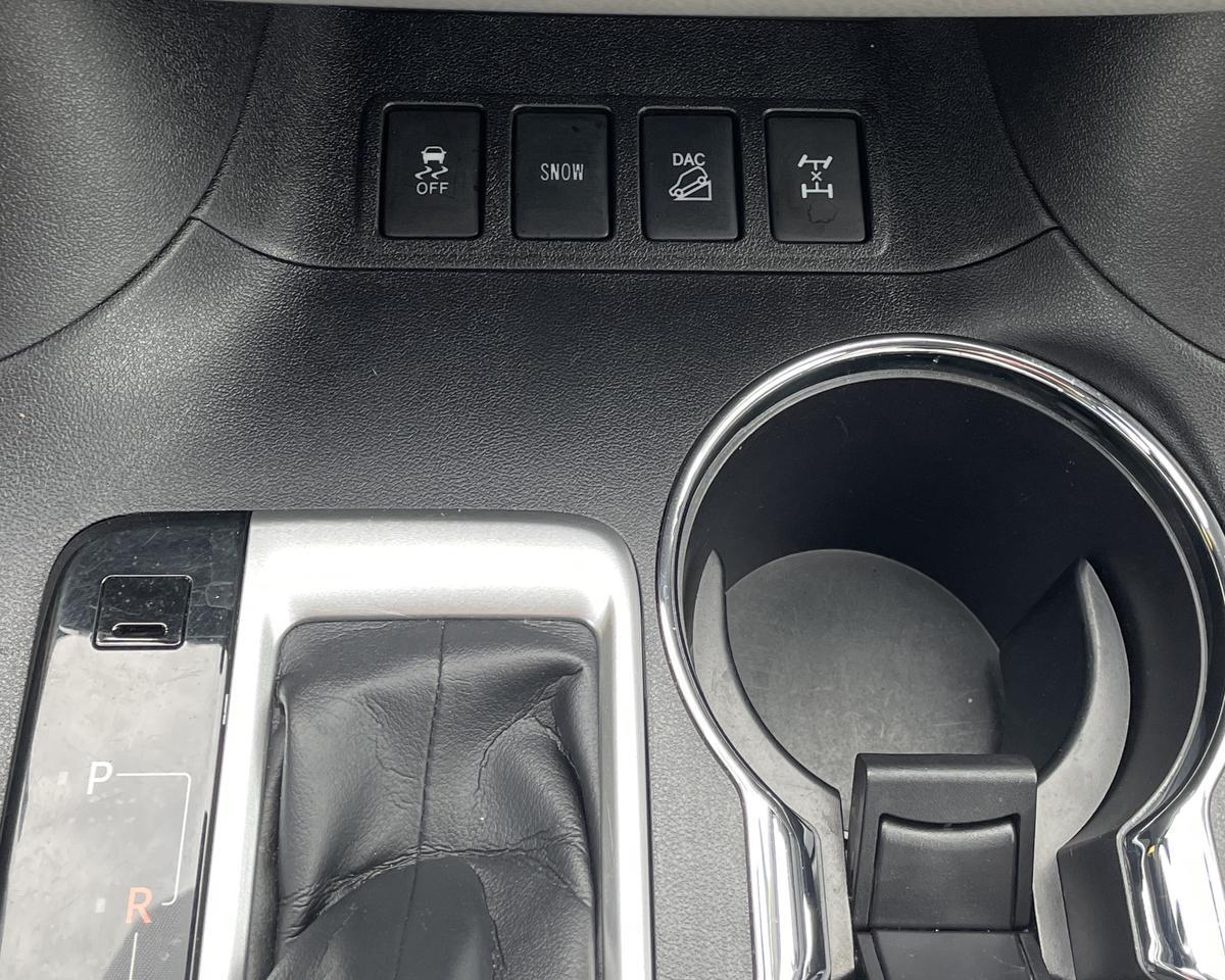 2018 Toyota Highlander LE Sport Utility 4D Port Orchard WA