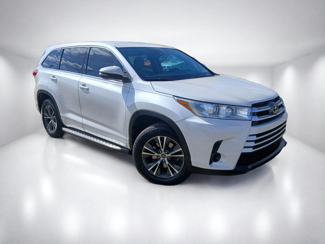2018 Toyota Highlander LE Sport Utility 4D