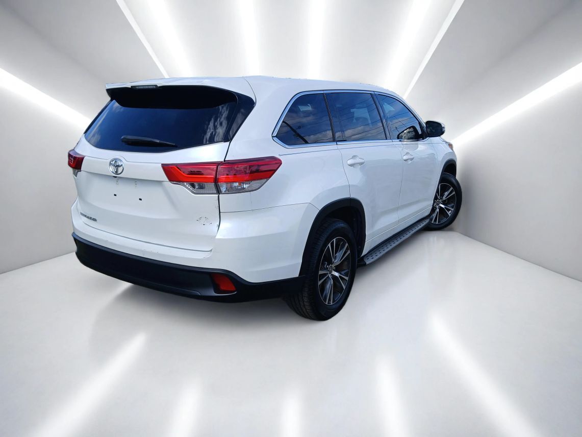 2018 Toyota Highlander LE Sport Utility 4D Maitland FL