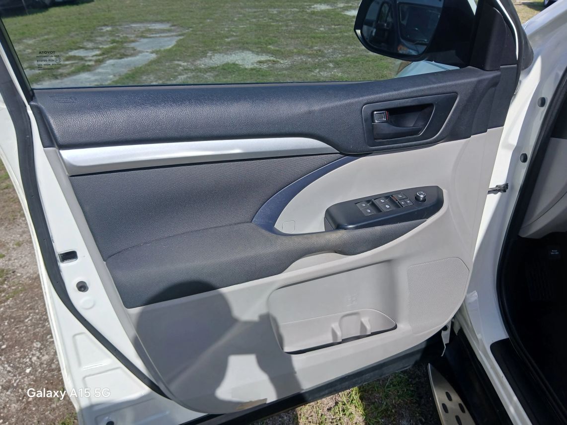 2018 Toyota Highlander LE Sport Utility 4D Maitland FL