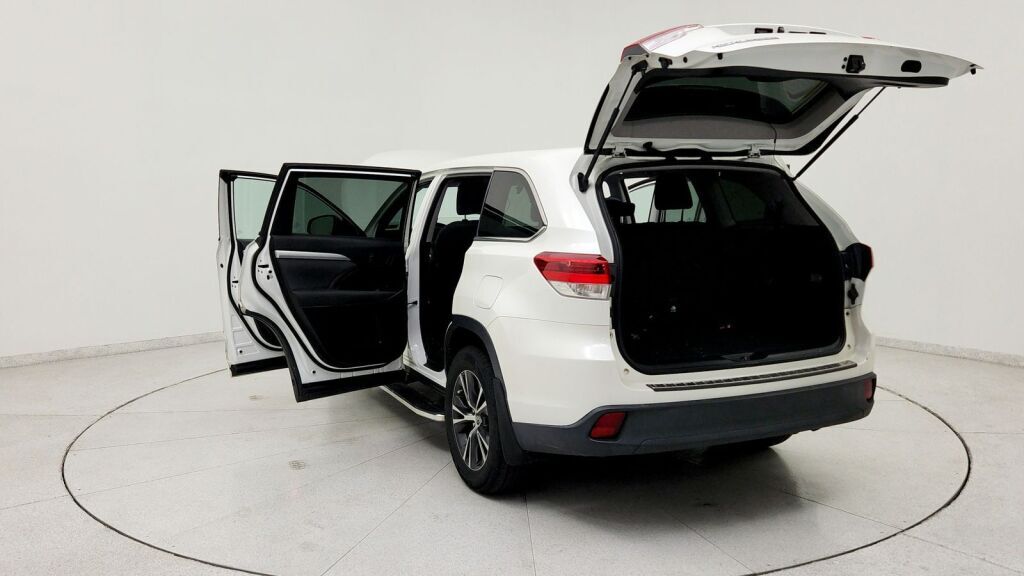 2018 Toyota Highlander LE Laurel MD