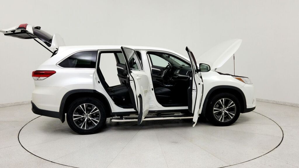 2018 Toyota Highlander LE Laurel MD