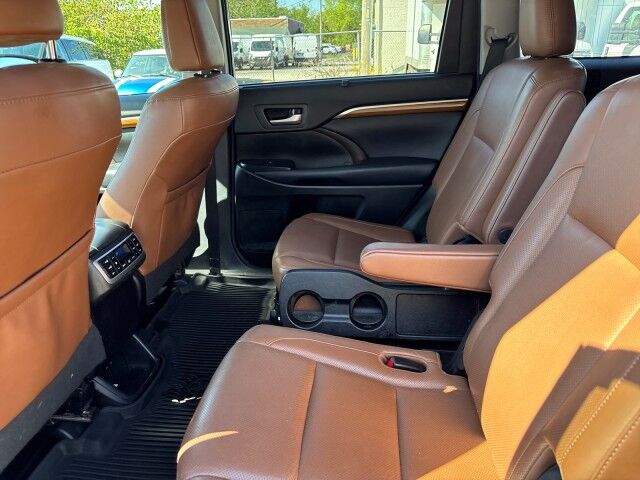 2018 Toyota Highlander Limited Cleveland OH