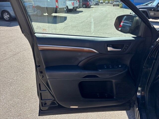 2018 Toyota Highlander Limited Cleveland OH