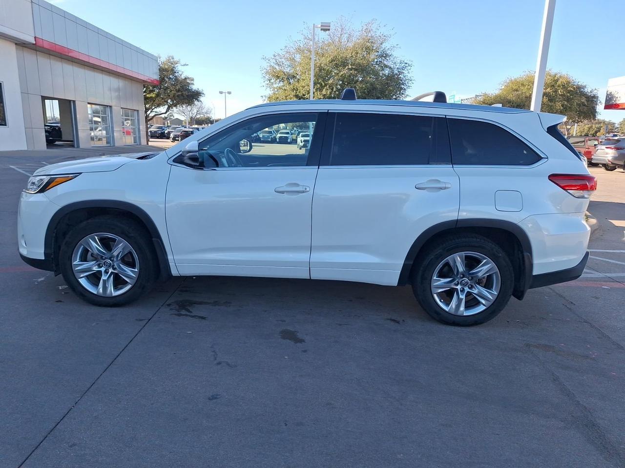 2018 Toyota Highlander Limited Hurst TX